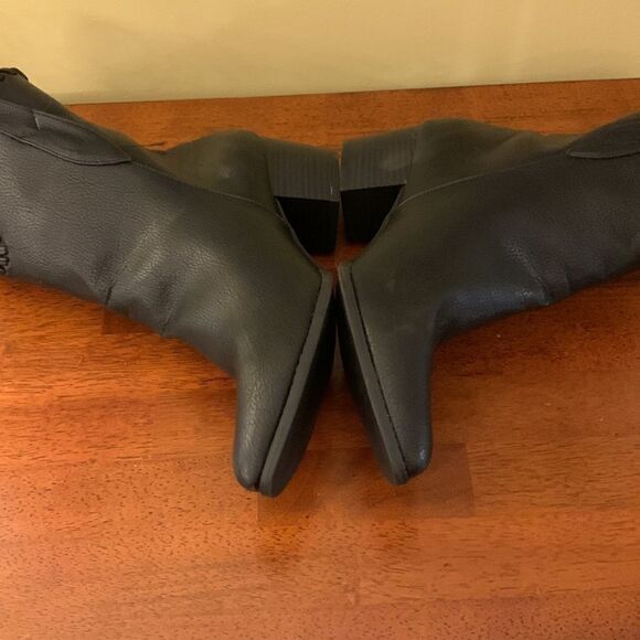Wild Diva size 10 black boots NWT - Picture 2 of 9
